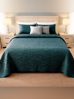 Pier 1 King Quilt Set Teal Aqua Satin Sheen Textured Luxury Bedding NEW